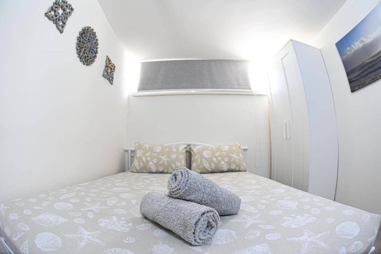 Sunshine Suite Boutique Only 5 Min Walk To The Beach - By Seaelo 엘라트 외부 사진
