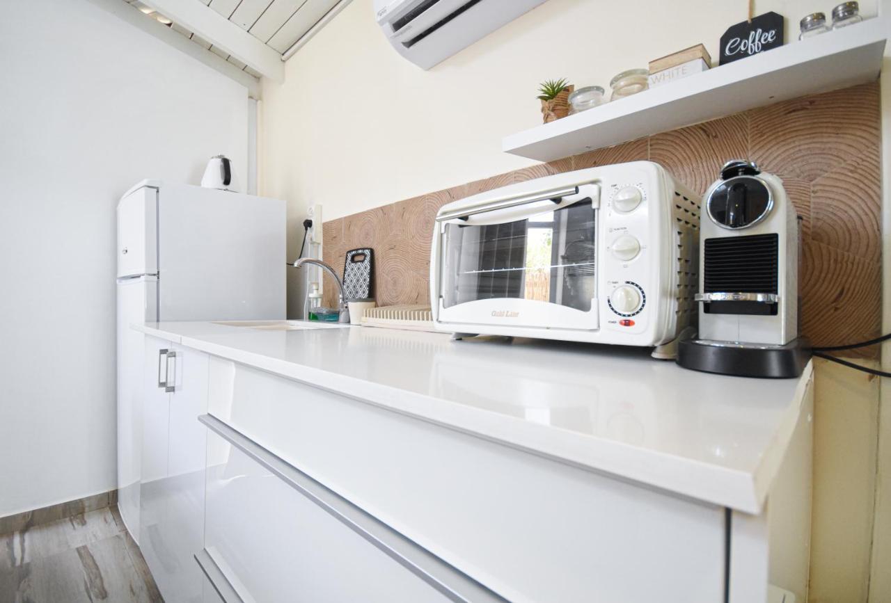Sunshine Suite Boutique Only 5 Min Walk To The Beach - By Seaelo 엘라트 외부 사진